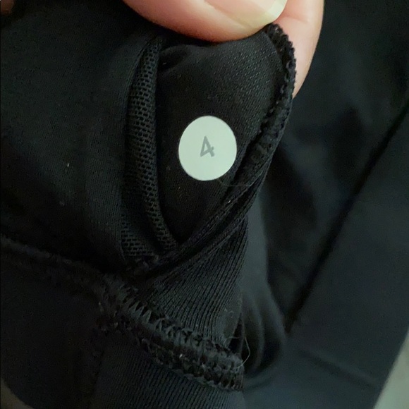 Lululemon energy bra - Picture 3 of 3